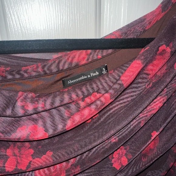 A&F Off-Shoulder Red and Black Long Sleeve Dress - Picture 5 of 7